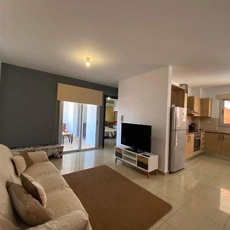 Andris Apartment Paralimni Luaran gambar